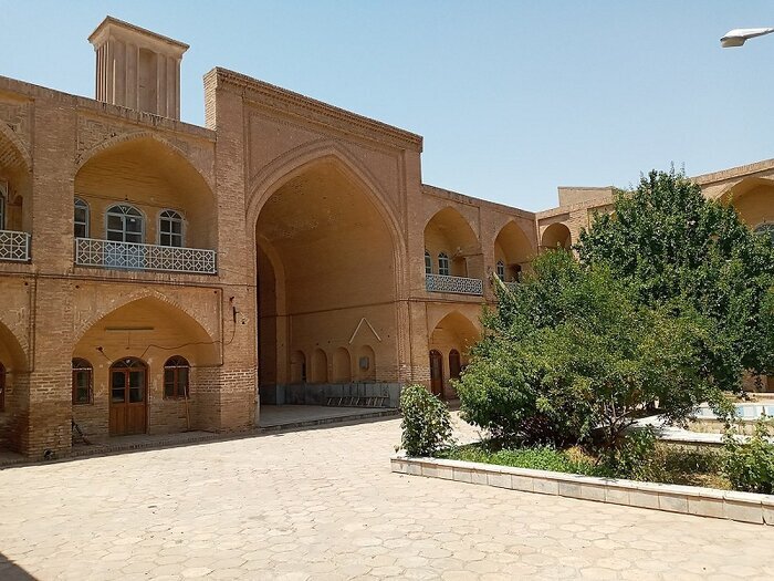 جلوه&zwnj;گری آمیزه مذهب و تاریخ در دومین شهر زیارتی خراسان رضوی