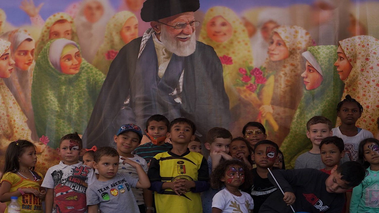 سرود «سلام یا مهدی» در نمایشگاه دوستی ایران و ونزوئلا