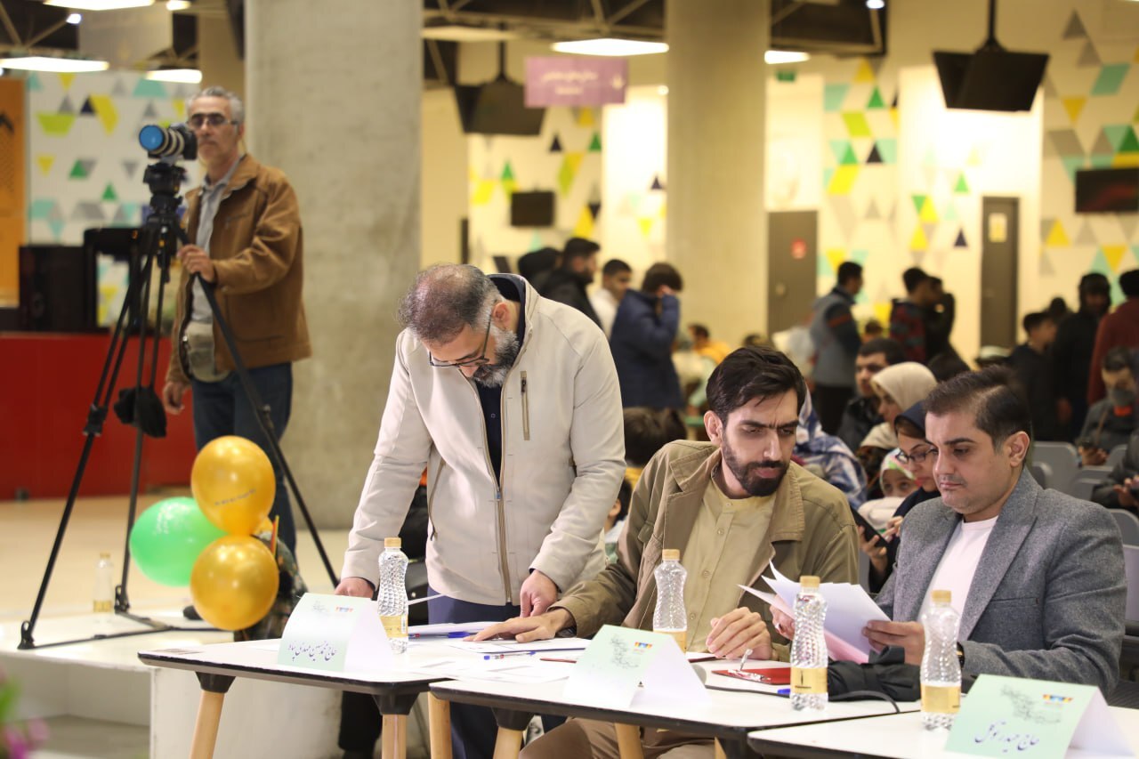 نخستین جشنواره &laquo;مولودی خوانی&raquo; باغ کتاب