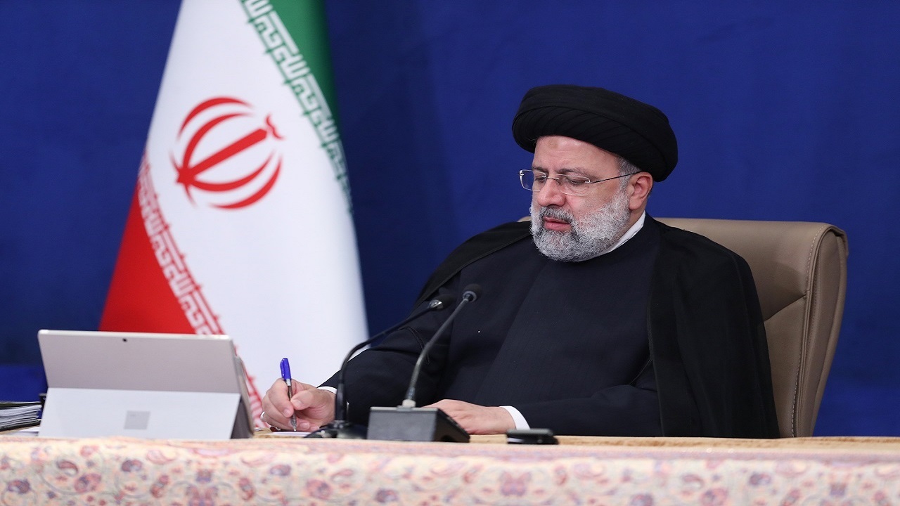 پیام تسلیت رئیسی در پی درگذشت حسن غفوری‌فرد