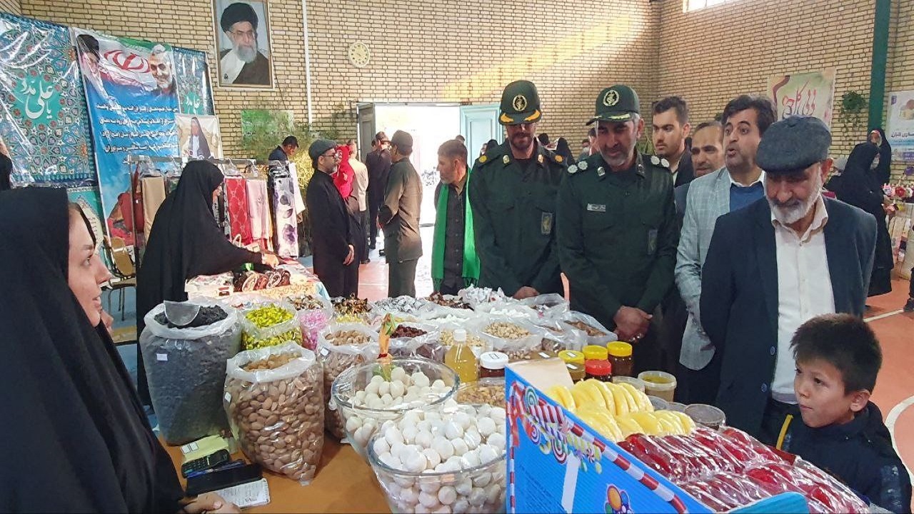 تصاویری از مراسم افتتاحیه نمایشگاه کارآفرینی در سفیدشهر