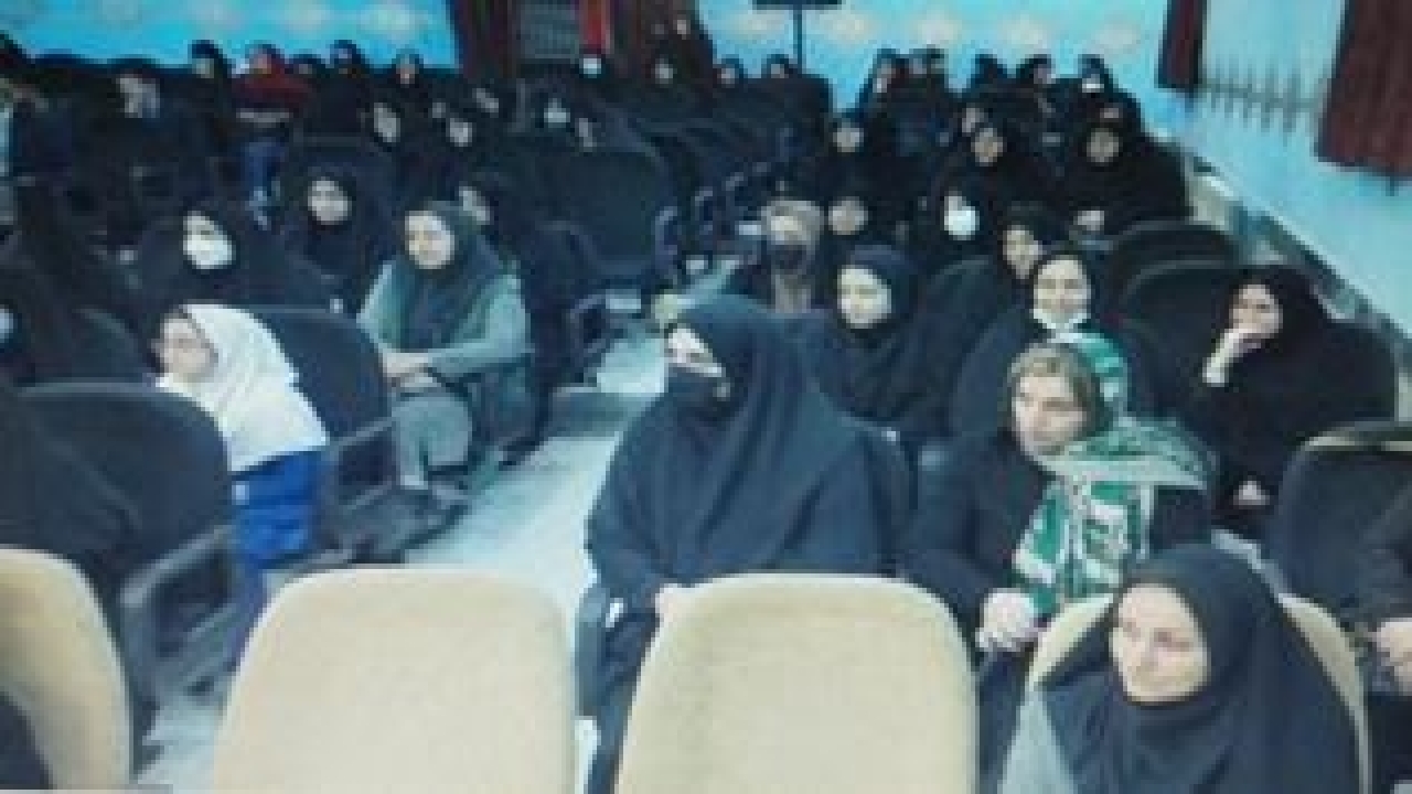 تجلیل از فرهنگیان برتر صومعه سرا
