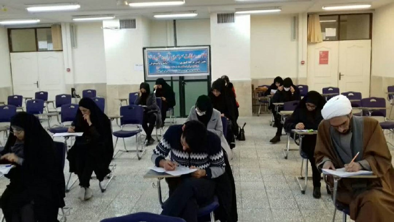 رقابت قرآنی استادان و دانشجویان دانشگاه آزاد شهرکرد