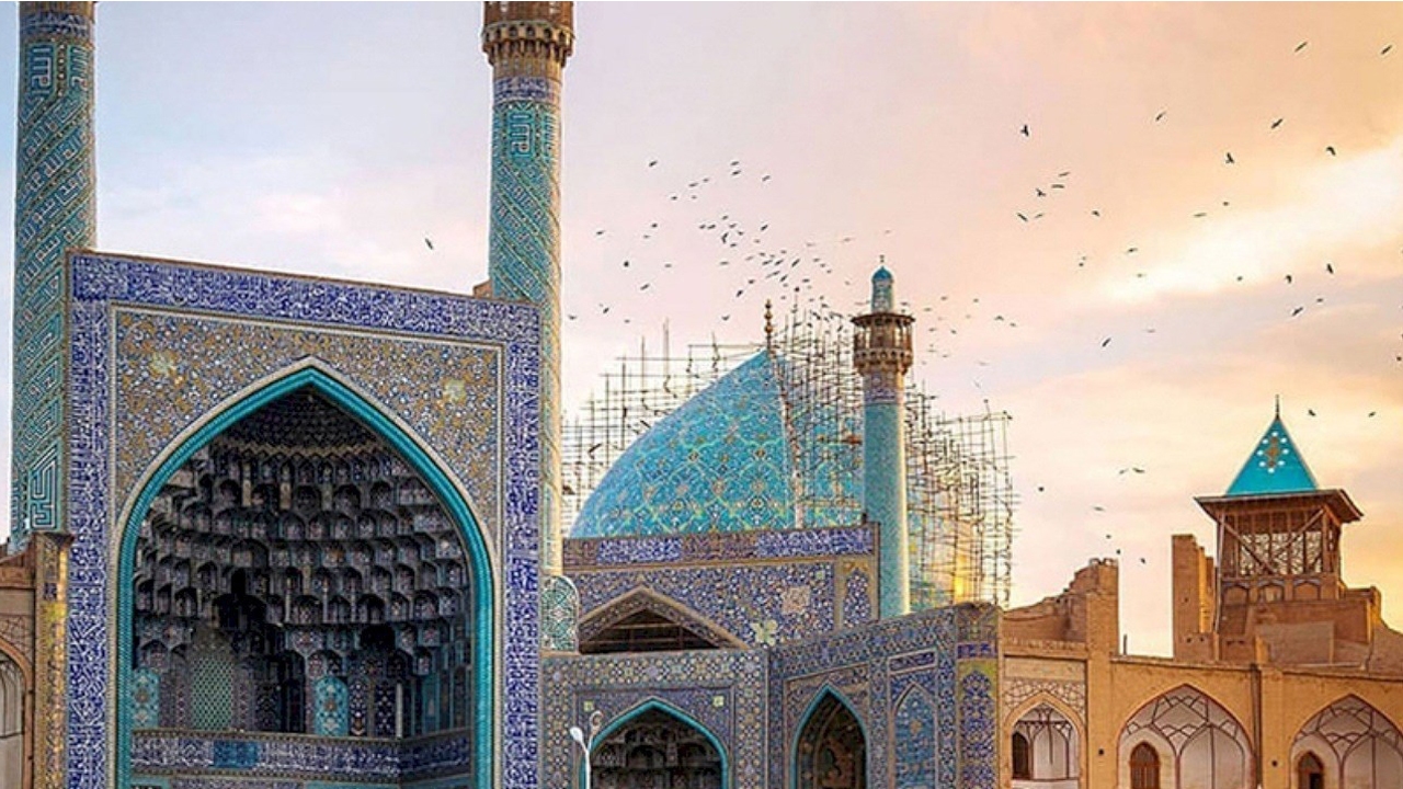 دعوت از ایکوم برای پایش‌گنبد مسجد جامع عباسی اصفهان