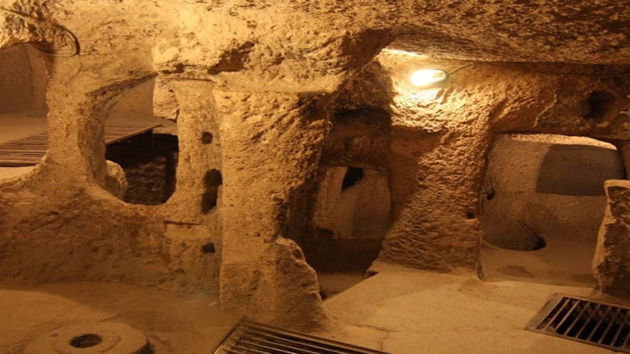 شهر زیرزمینی نوش آباد میزبان گردشگران می شود