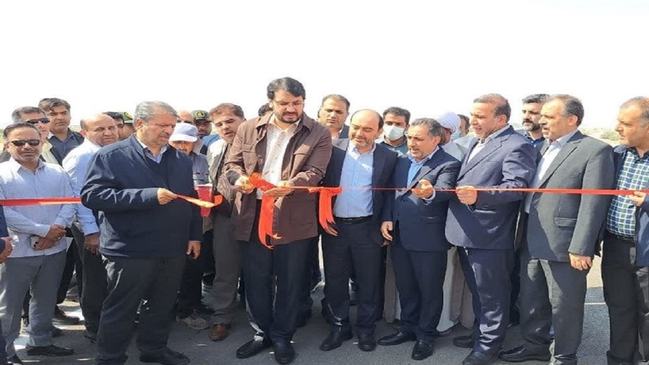 بهره برداری از ۲۵ کیلومتر بزرگراه نوار ساحلی جنوب کشور/ ۳۳ طرح راهداری هم به بهره برداری رسید