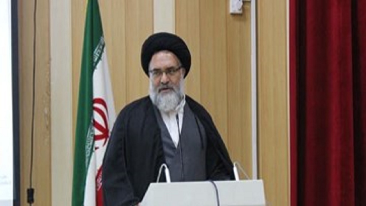 بوی بهار را با برگزاری محافل انس با قرآن بهاری‌تر کنید