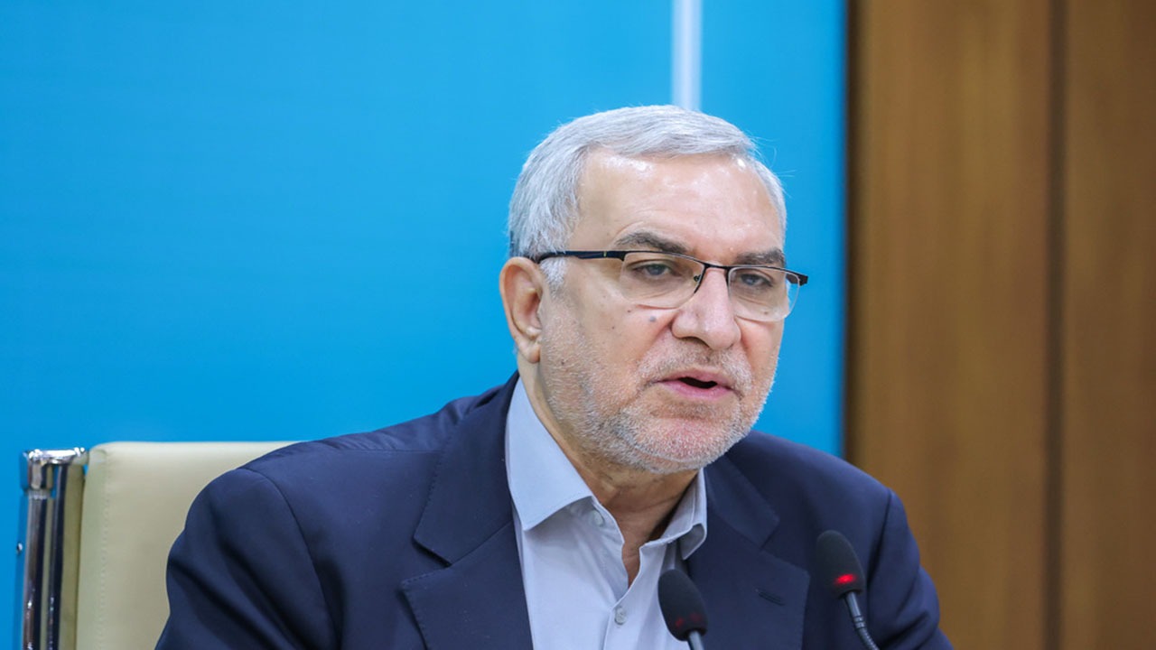 بازدید وزیر بهداشت از روند خدمت رسانی در بیمارستان زرین دشت