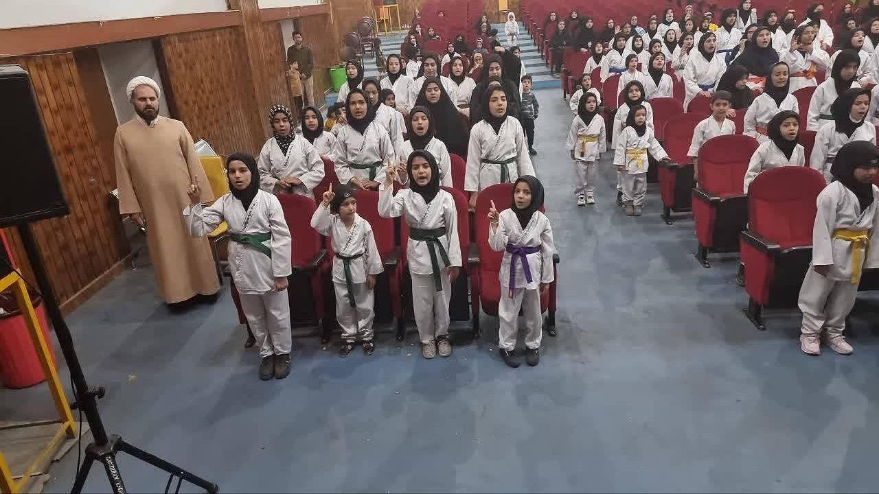 برگزاری همایش عفاف و حجاب در زرند