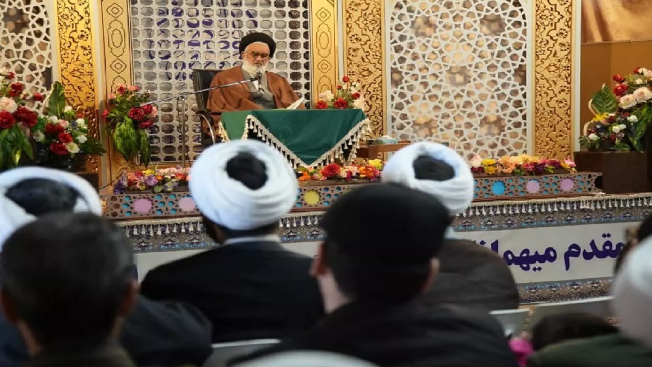 فرزندآوری هم برای شخص و هم جامعه منافع مادی و معنوی دارد
