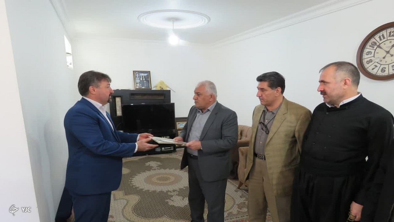 استخدام فرزندان شهدا و جانبازان مهاباد پیگیری می‌شود