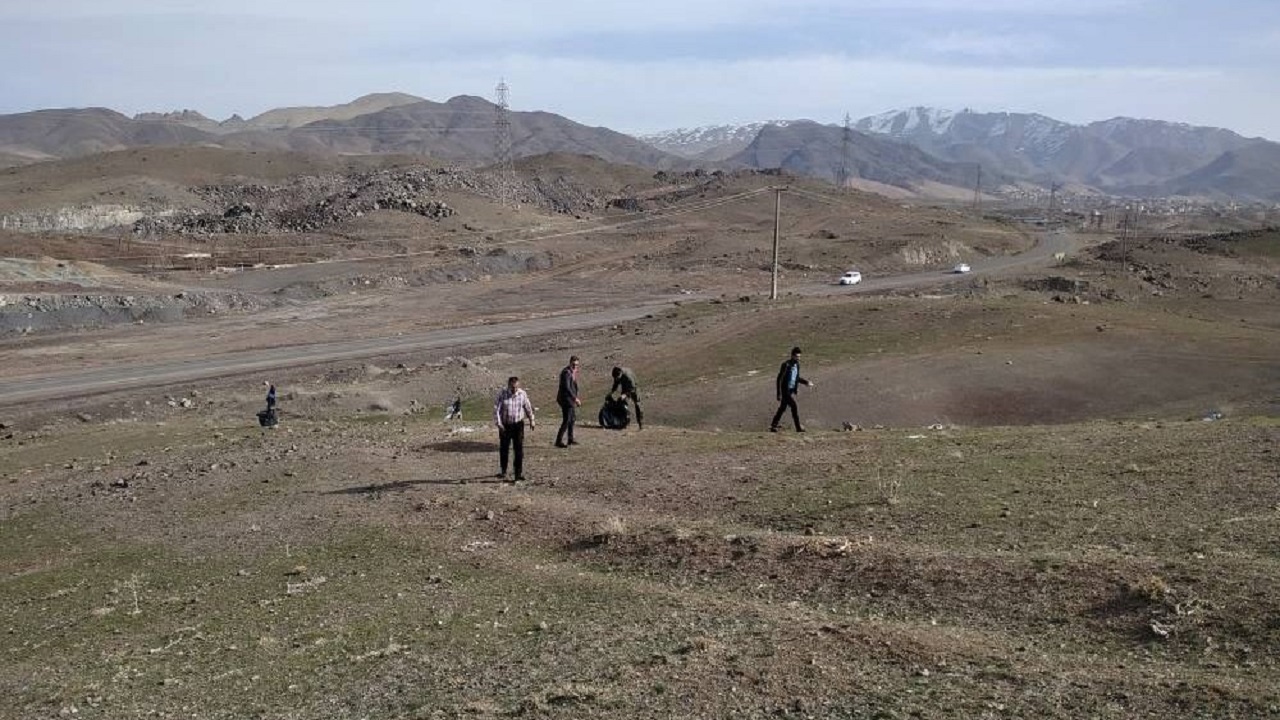اجرای پویش "مسیر سبز - ایران پاک" در آبیک