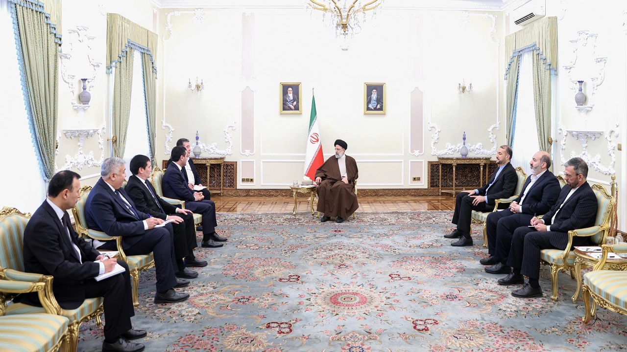 ایران و ازبکستان باید سطح روابط را ارتقا دهند
