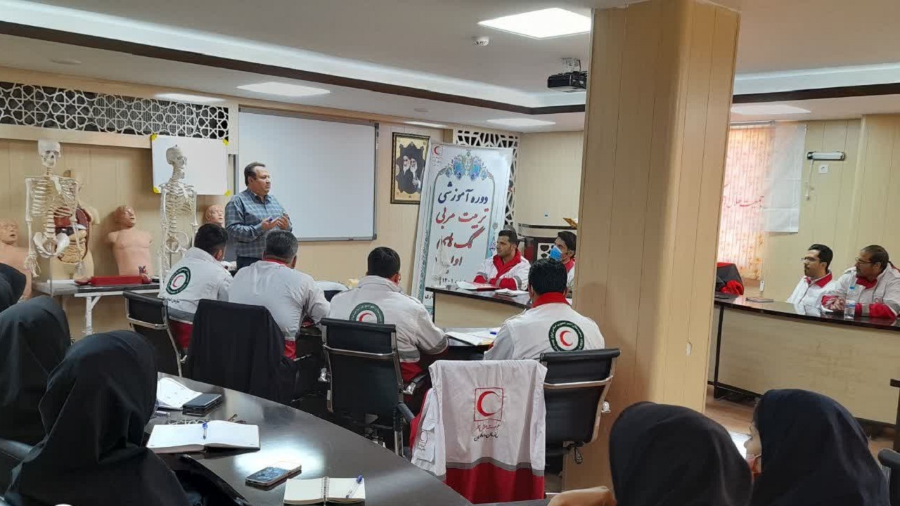 برگزاری دوره تربیت مربی جمعیت هلال احمر در چهارمحال و بختیاری