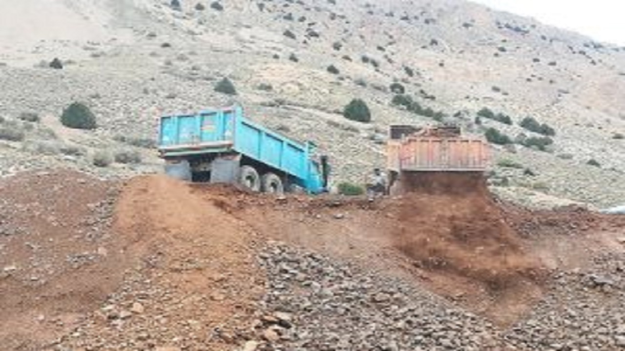 معادن شهرستان هشترود،عامل تخریب جاده‌های روستایی