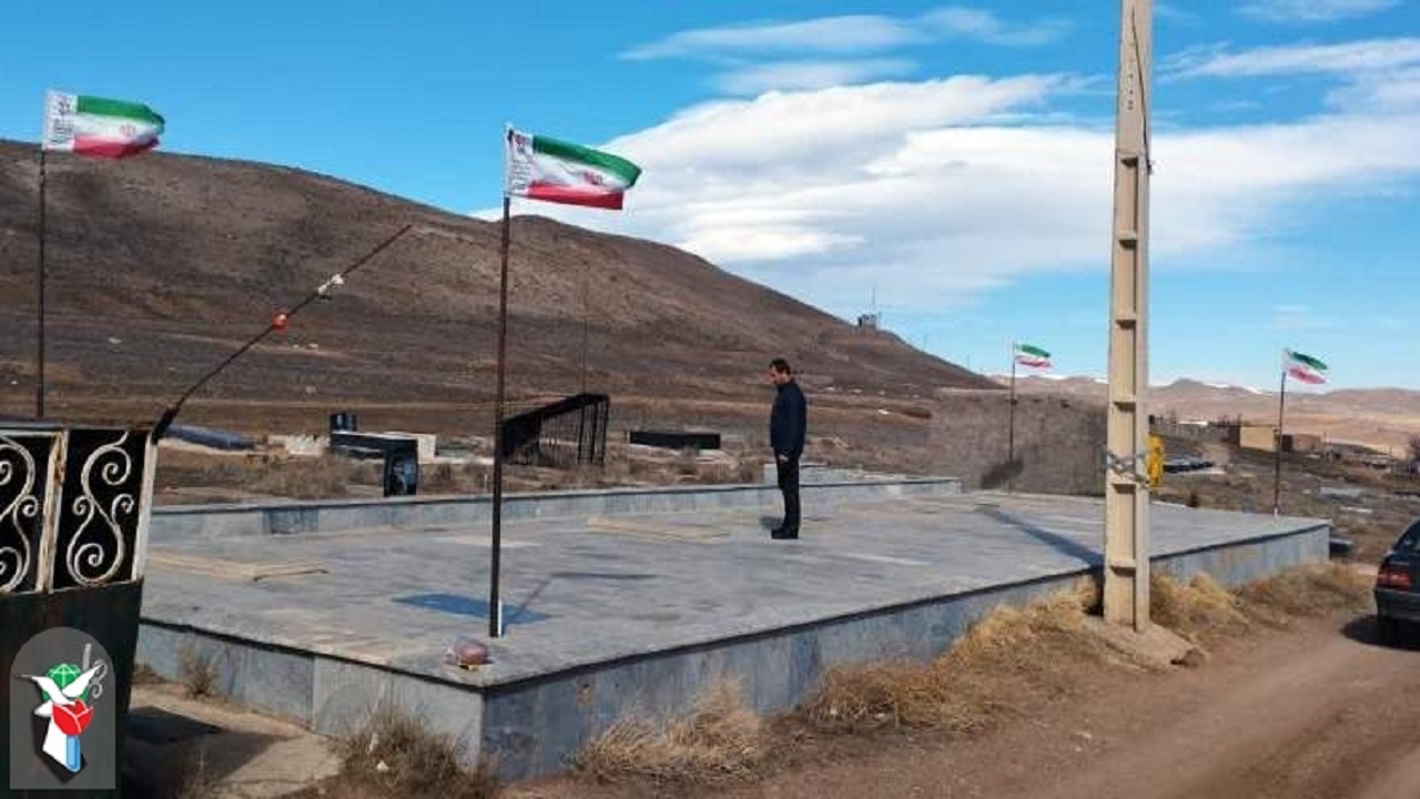 گلزار شهدای روستای قلات نیاز به ساماندهی دارد