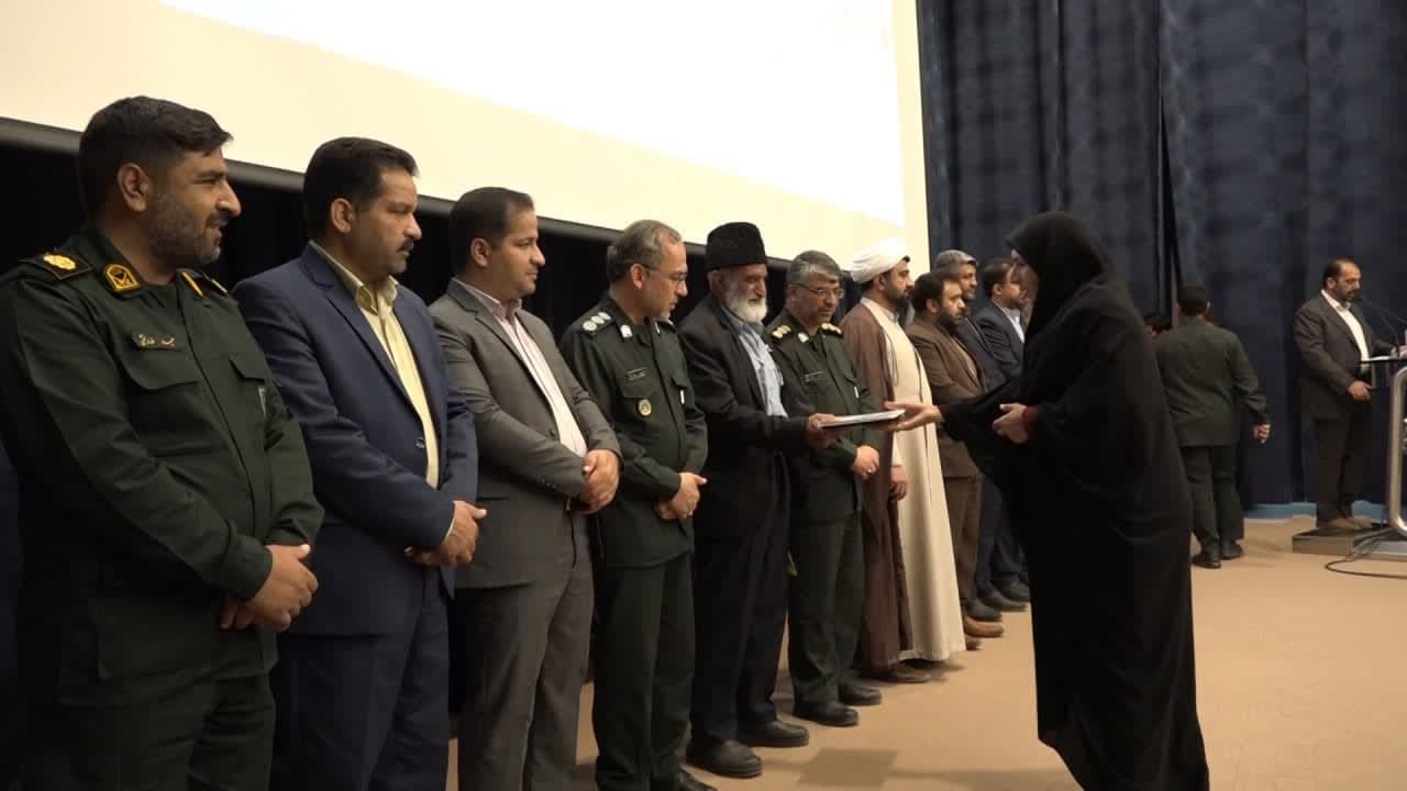 تجلیل از بسیجیان برتر بافقی در جشنواره مالک اشتر
