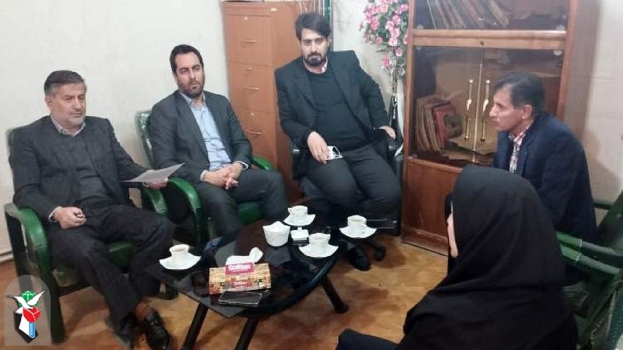 بیش از ۱۰۰ ایثارگر در مراکز کارآفرینی تاکستان مشغول به کار شدند