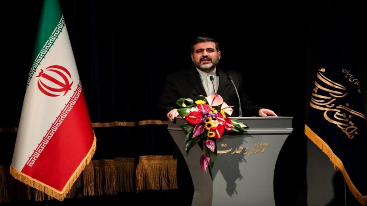 نظامی جزء مفاخر فرهنگی مشترک و مایه وحدت کشورها است