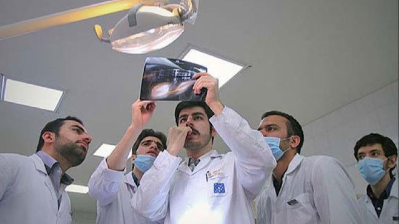 حقوق دستیاران و کارورزان پزشکی در سال آینده افزایش می‌یابد