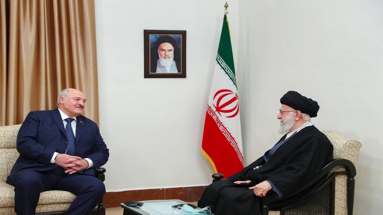 کشورهای مورد تحریم آمریکا با تشکیل مجموعه مشترک، این حربه را از بین ببرند