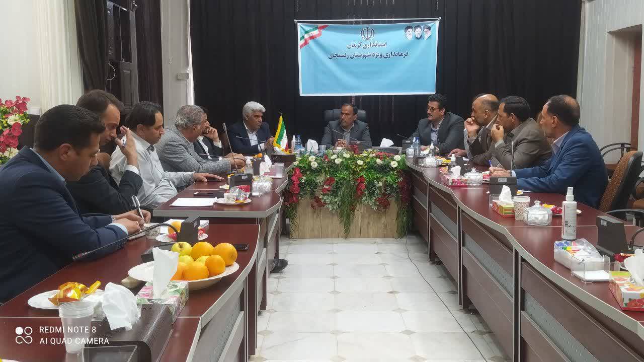 ۴۰۰ هزار متر مربع سهیمه قیر رایگان به رفسنجان اختصاص یافت