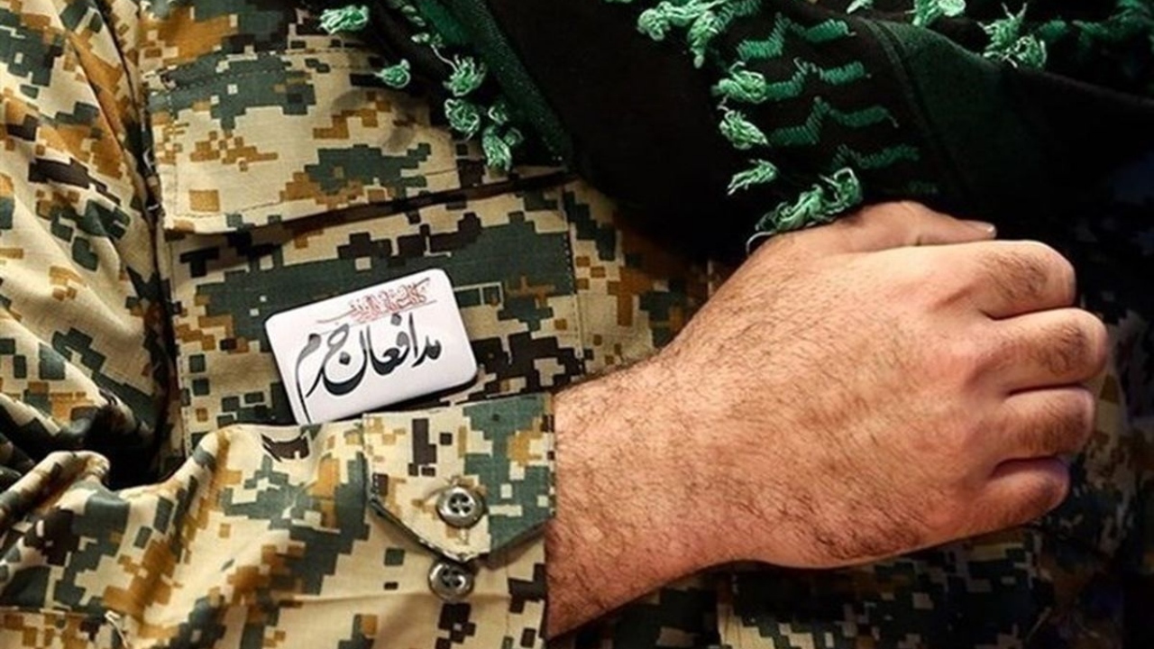 ادای احترام به شهید مدافع حرم خرمشهری