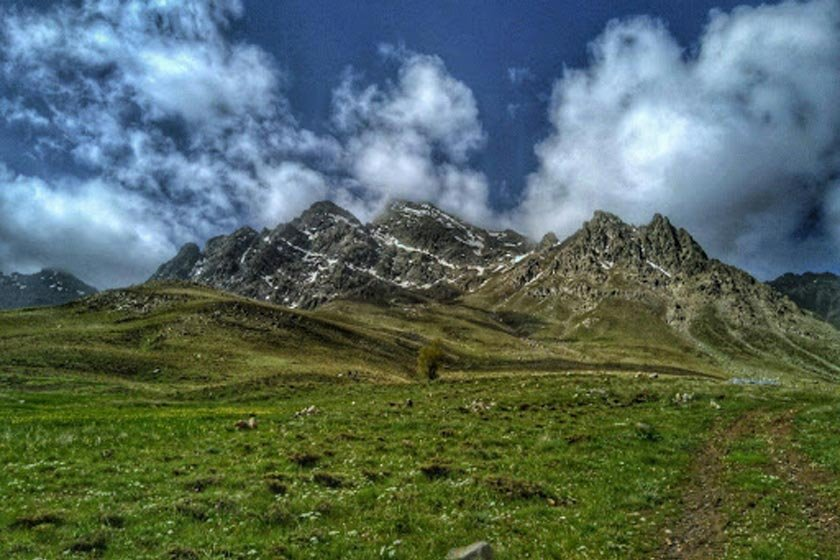بدر و پریشان قروه