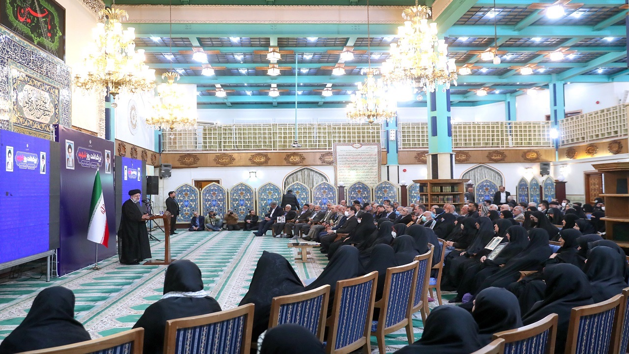 امنیت، عظمت و اقتدار جمهوری اسلامی ایران حاصل خون مطهر شهیدان است
