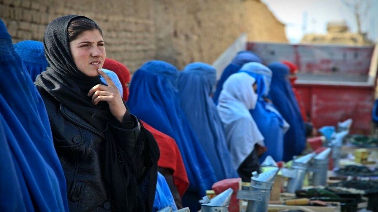 تعطیلی مدارس دختران یک نسل را در افغانستان نابود خواهد کرد