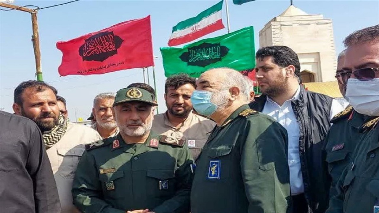 بازدید فرمانده سپاه از یادمان شهدای والفجر ۸ / سردار سلامی: پاسداشت حماسه‌های دفاع مقدس و انتقال به نسل‌های جدید یک ضرورت است