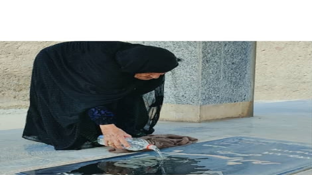 مادر شهید اژدر آسمانی شد