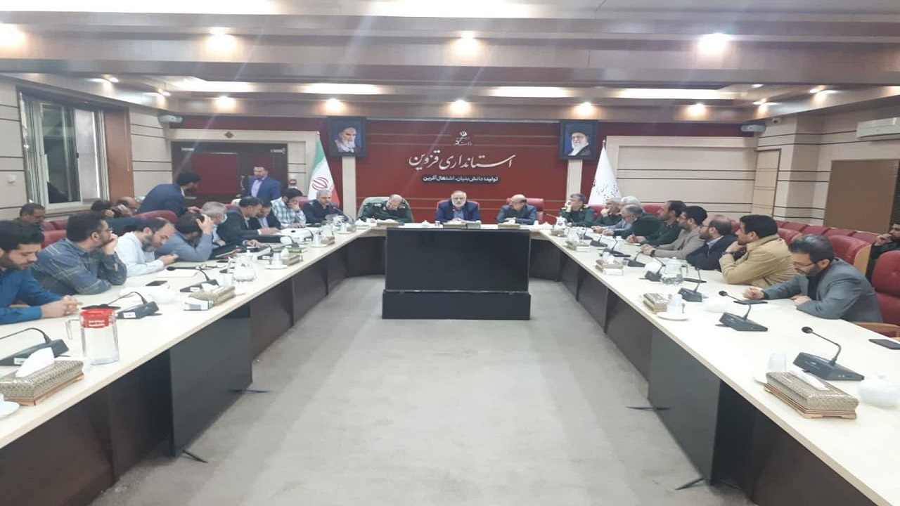 امضاء تفاهم نامه بین سپاه و دستگاه‌های دولتی آب و راه