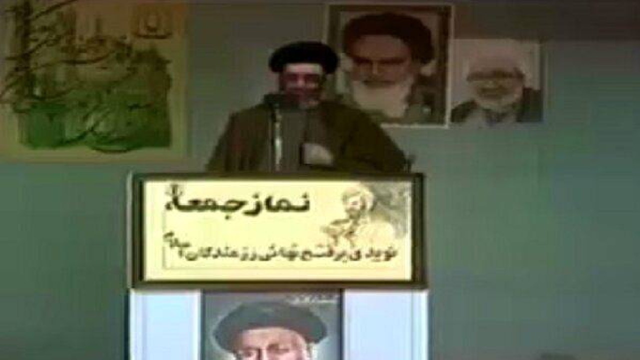انفجار در نمازجمعه تهران؛ از استقامت آیت‌الله خامنه‌ای تا شعار‌های کوبنده مردم + فیلم