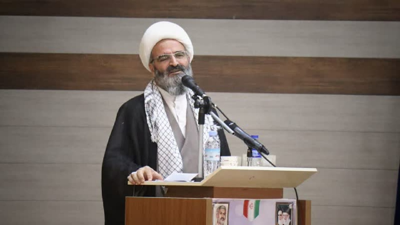 عشایر در تولید و وفاداری به نظام نمونه هستند