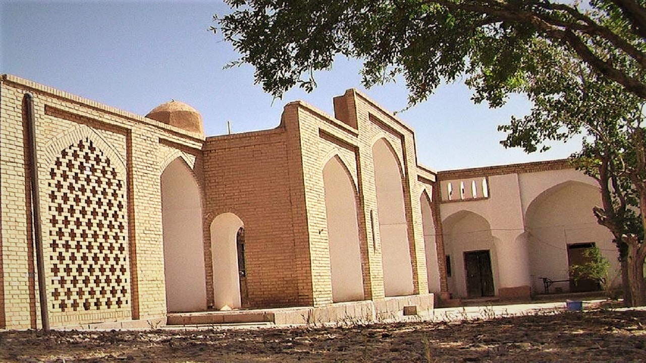 آرامگاه منسوب ابوسعید ابوالخیر در خراسان رضو‌ی + عکس