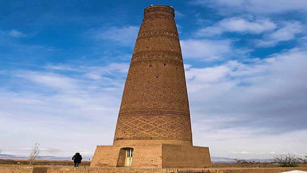 میل خسروگرد سبزوار نشانه ای از زندگی در دل کویر
