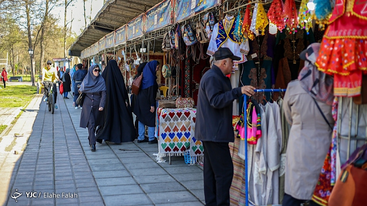 بازارچه‌های محلی؛ راهی برای نجات صنایع دستی از خطر فراموشی