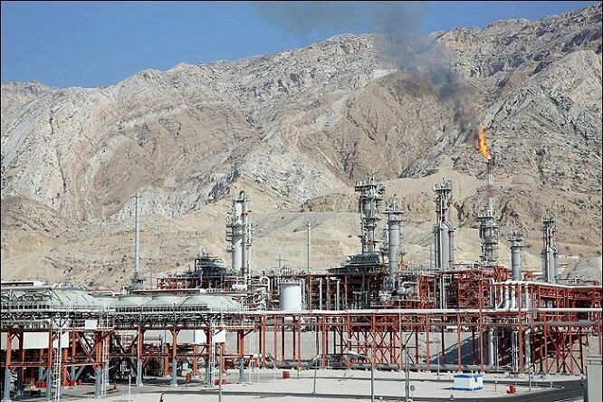 چاه&zwnj;های نفتی دشتستان