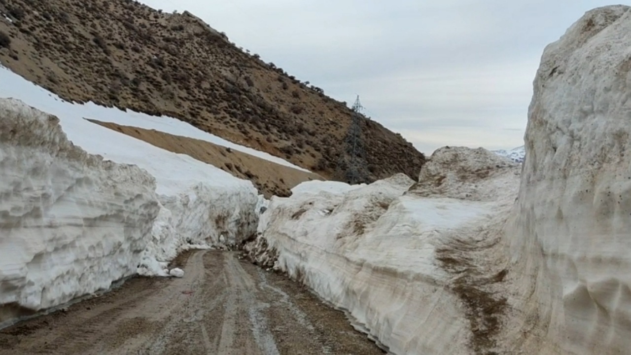 کلوسه برفی در آستانه بهار