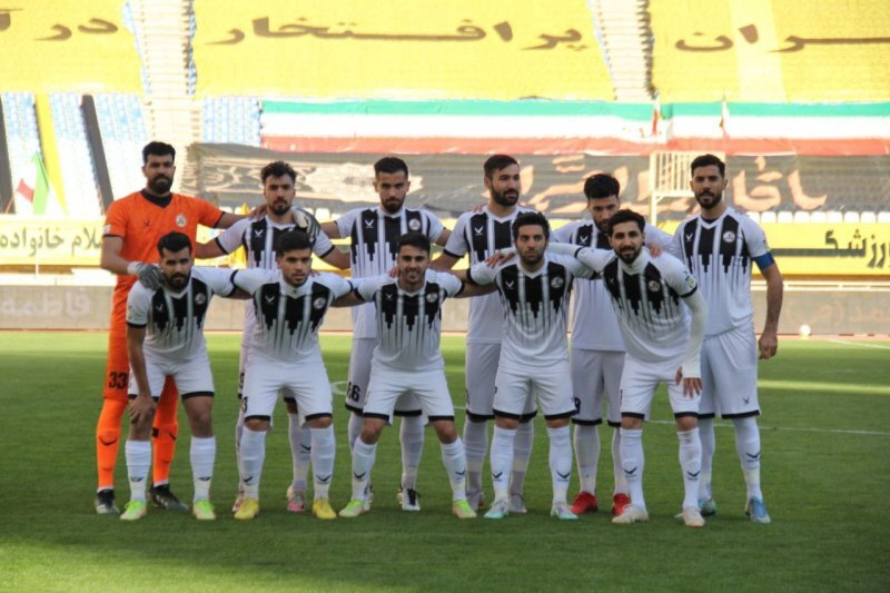 تماشاگران تیم نفت مسجد سلیمان دو جلسه از همراهی تیمشان محروم شدند