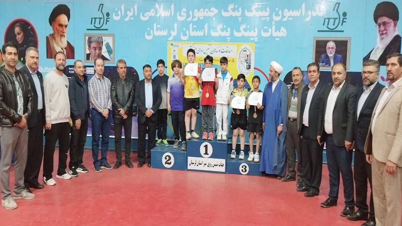 تنیس باز مازندرانی قهرمان مسابقات نونهالان کشور