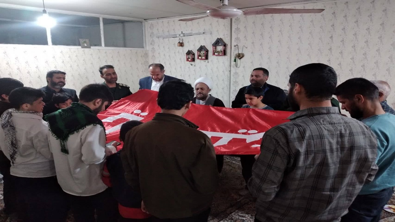 دیدار با خانواده شهید رضا حسن زاده در آستانه نوروز + تصاویر