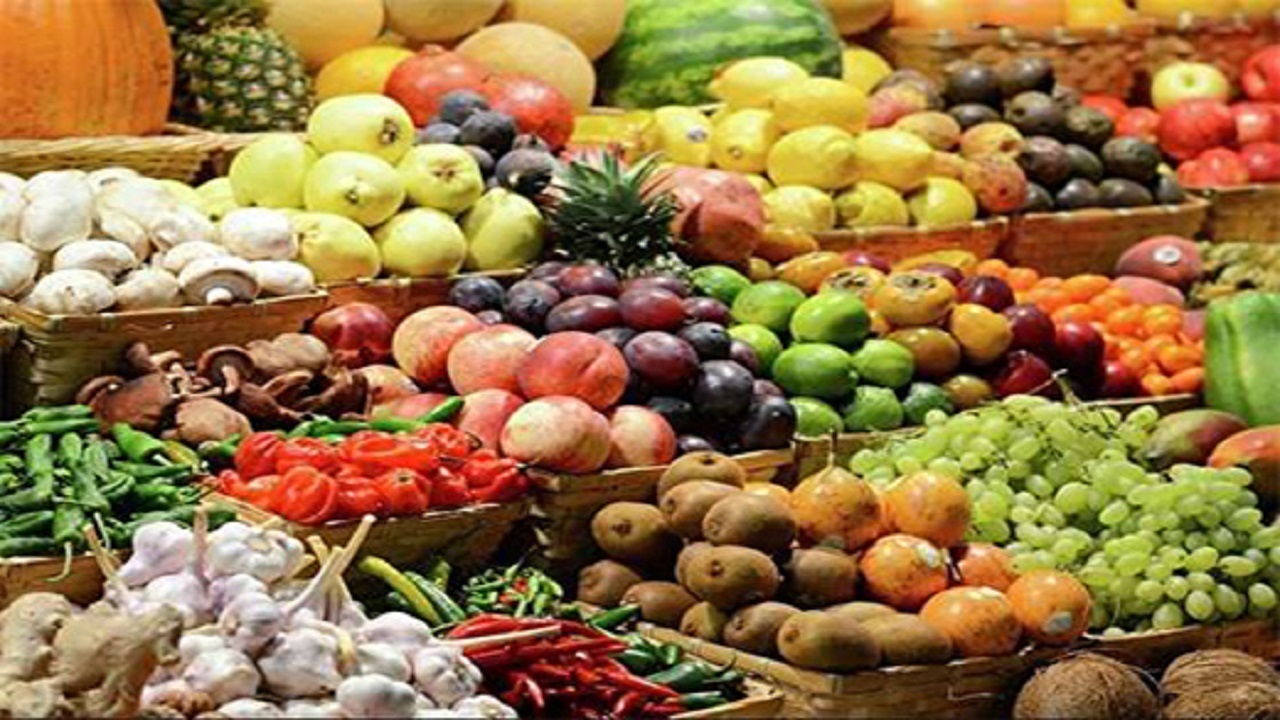 قیمت سیب و پرتقال دولتی در خرم‌آباد اعلام شد/ توزیع اقلام در نمایشگاه کالا‌های اساسی