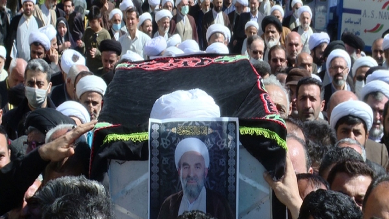 تشییع پیکر آیت الله طاهری مازندرانی در قم