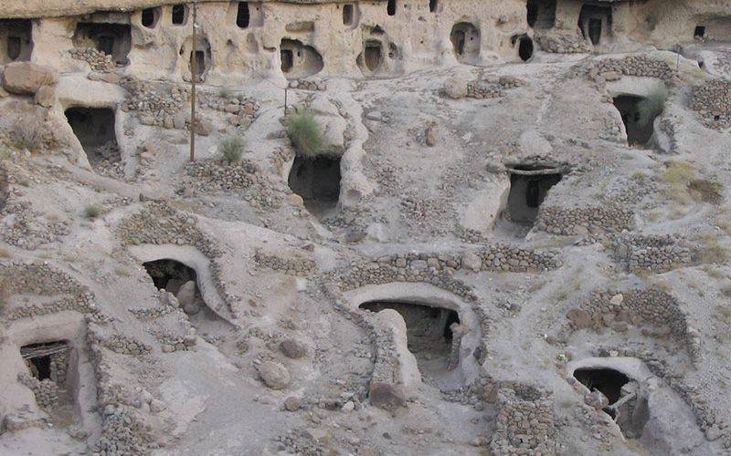 میمند شهربابک، یادگار انسان‌های با صلابت