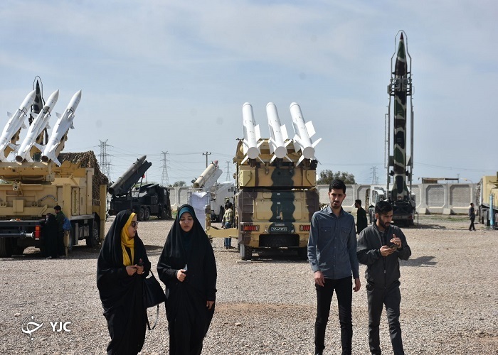 گردشگران در پادگان شهید حبیب الهی اهواز + تصاویر