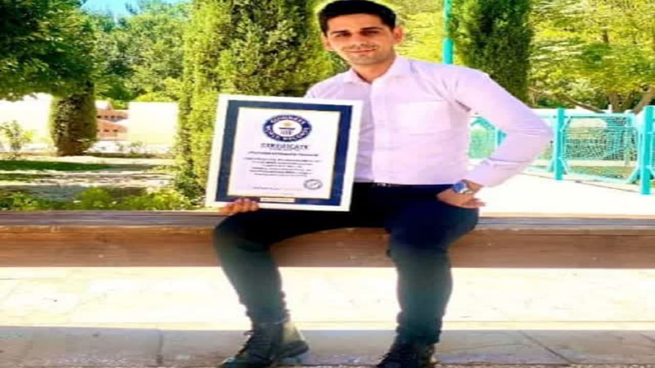دردِ دل با جوان یزدی که هم قهرمان جهان است و هم نویسنده کتاب+عکس