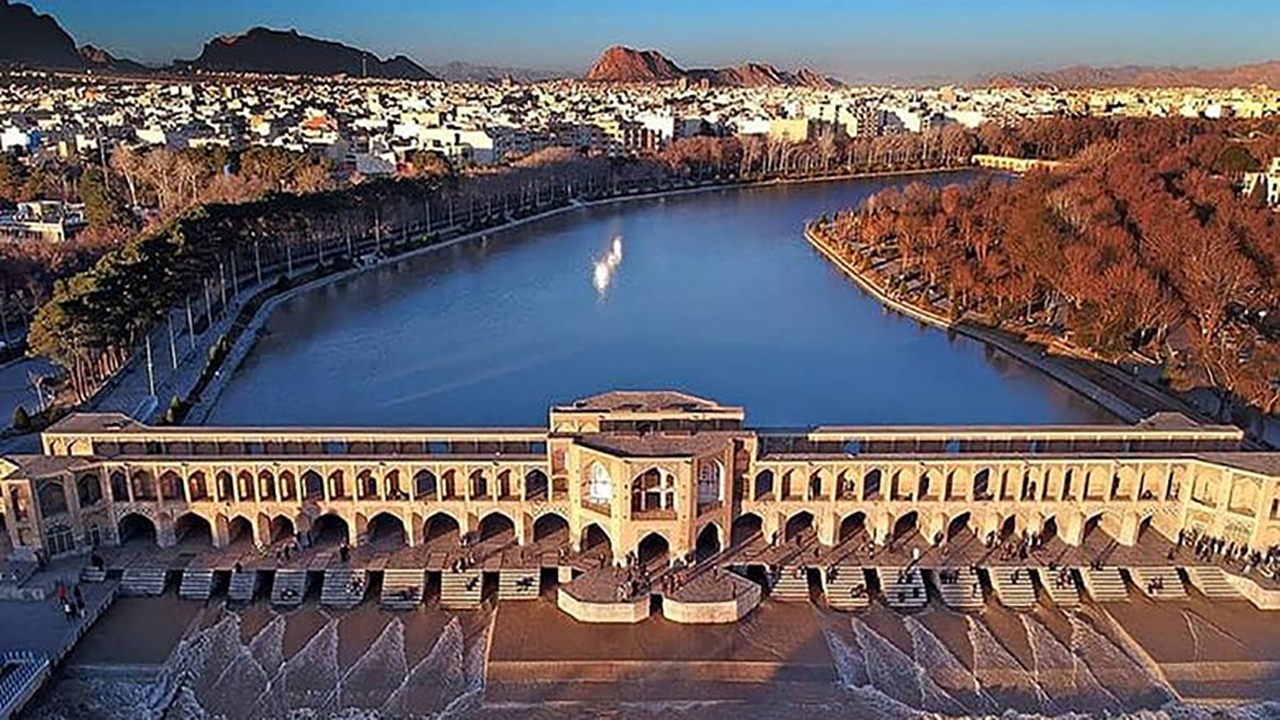 نگاهی دوباره به آثار تاریخی اصفهان + فیلم