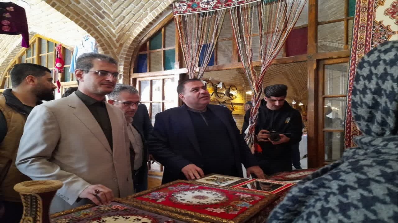 از مردم کشور دعوت می کنیم به کردستان زیبا سفر کنند